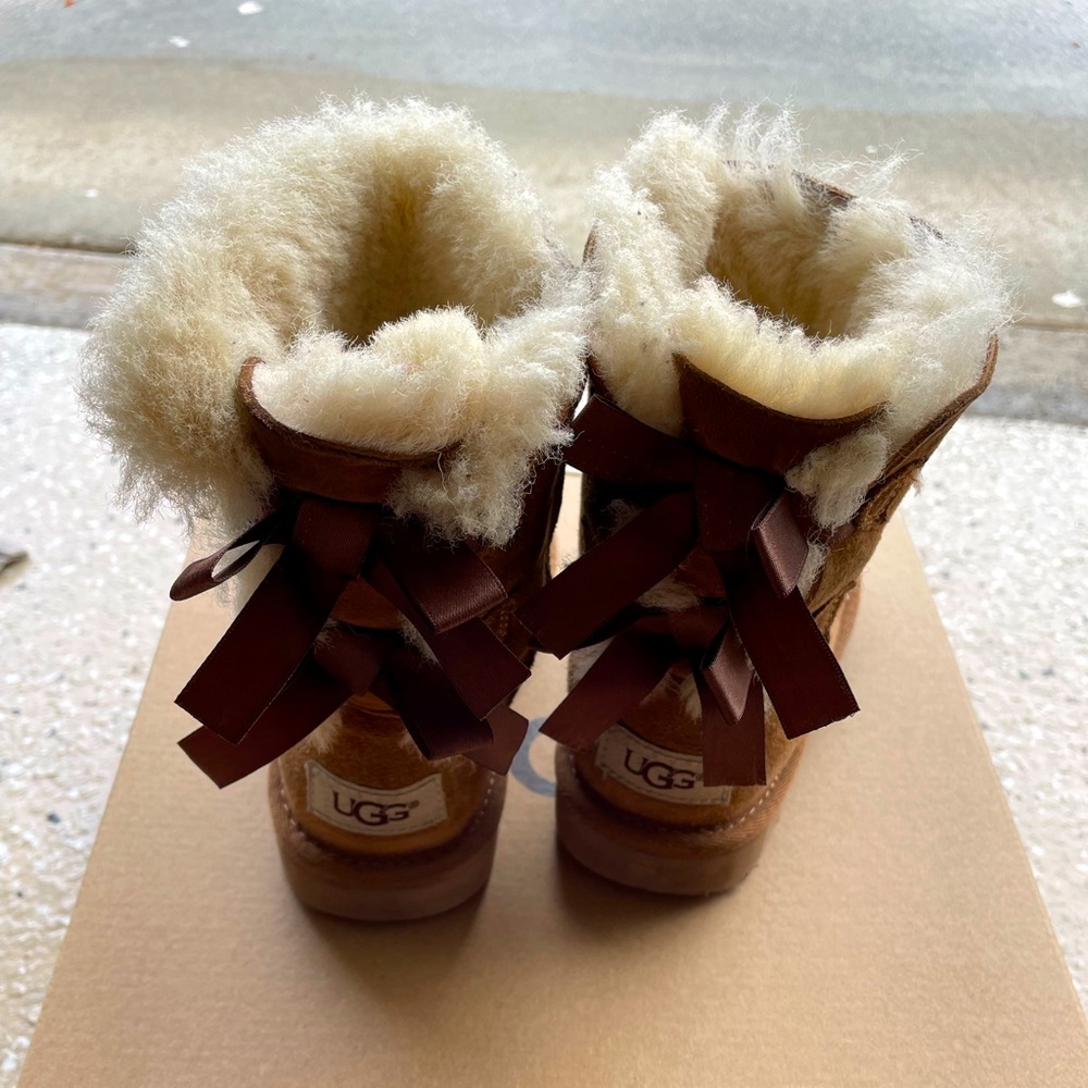 Ugg T Bailey bow Boot size 11